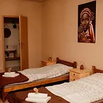 Kacze Bagno - Miejsce Inicjatyw Pozytywnych Hostel *