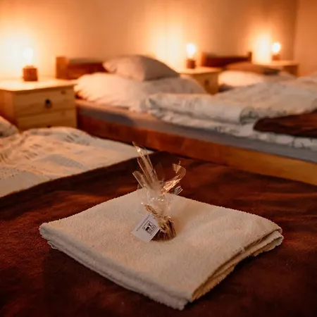 Kacze Bagno - Miejsce Inicjatyw Pozytywnych Hostel *