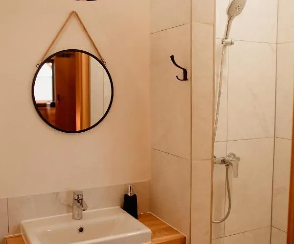 Kacze Bagno - Miejsce Inicjatyw Pozytywnych Hostel