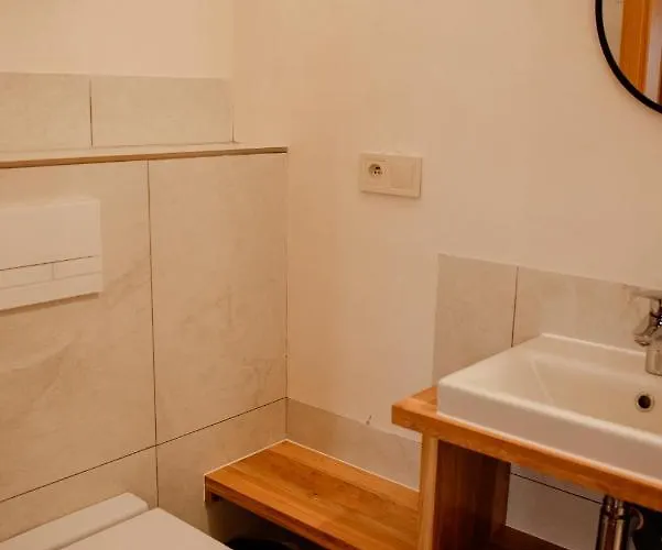 Kacze Bagno - Miejsce Inicjatyw Pozytywnych Hostel *